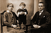 Image: Vintage Family Photo 3